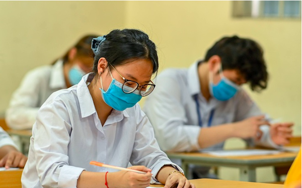 Nhiều thí sinh trượt ĐH Bách khoa Hà Nội vì thiếu điểm học bạ - Ảnh 1