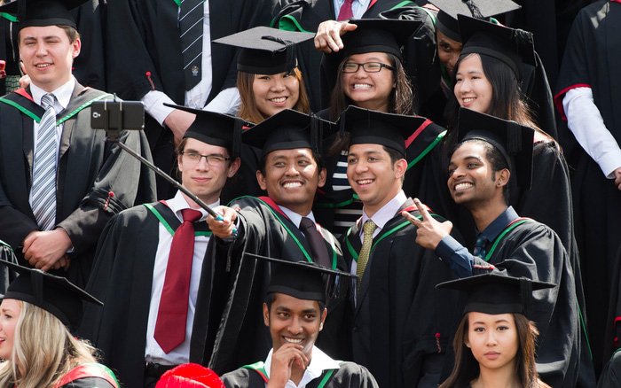 E ngại Covid-19, sinh viên châu Á thích học gần nhà hơn