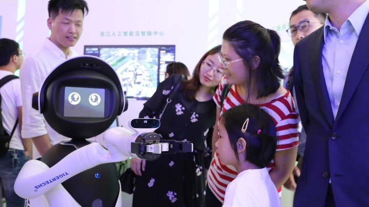 Các nước trên thế giới sử dụng AI để chống gian lận thi cử