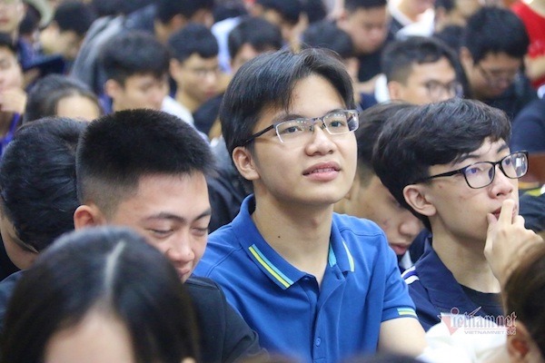 SV ngành khoa học dữ liệu kiếm được việc từ khi chưa tốt nghiệp