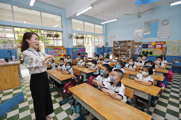 Làm sao để không đi vào vết xe đổ khi thẩm định SGK lớp 2, 6