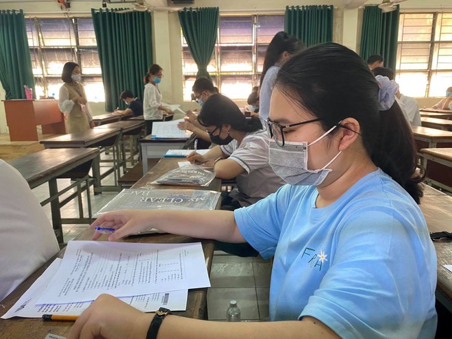 đại học công nghiệp tphcm tuyển sinh 2021