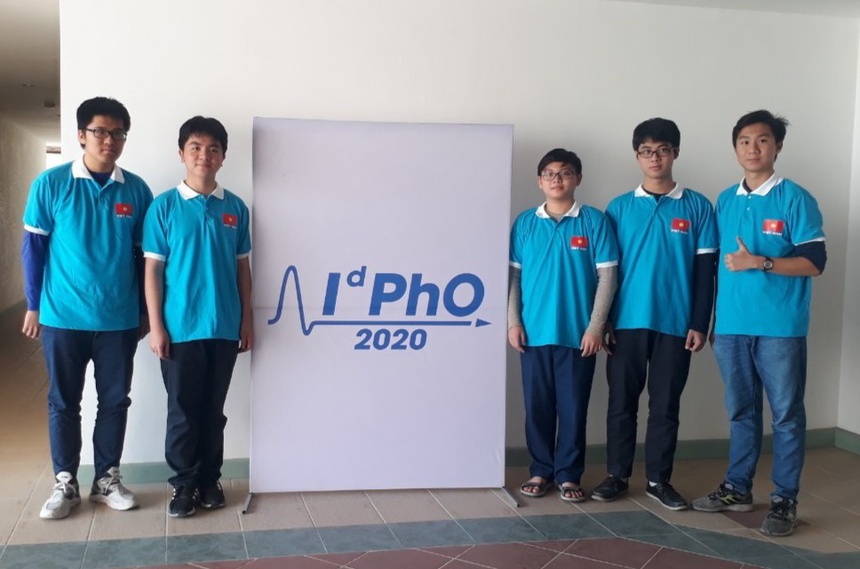 Học sinh Việt Nam giành huy chương Olympic Vật lý quốc tế 2020