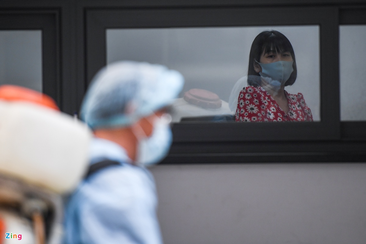 đại học hutech phun khử khuẩn phòng chống dịch covid-19