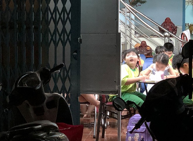 học sinh học thêm