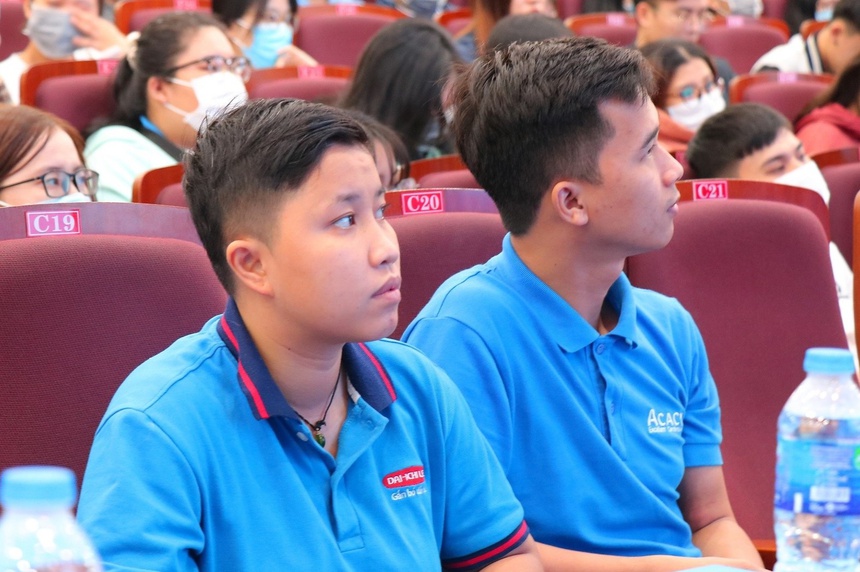 Nhiều sinh viên ở TP.HCM bị lừa đảo khi đi làm thêm