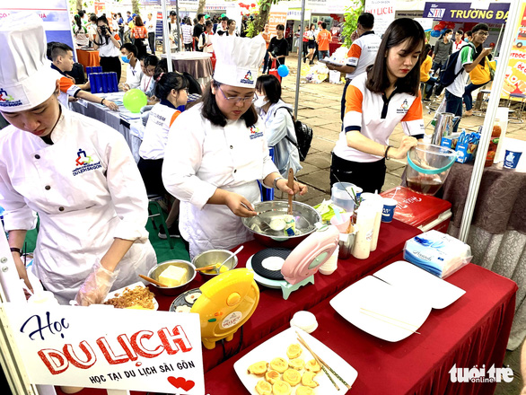 Tư vấn tuyển sinh