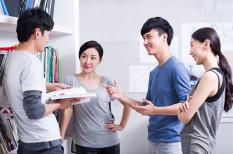Giáo viên Tiếng Anh luyện nói như thế nào?