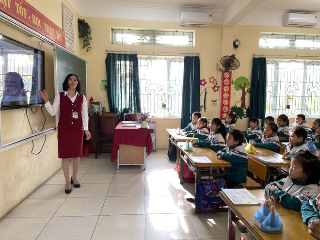 Nỗi lo thiếu giáo viên sau đổi mới chương trình lớp 1 