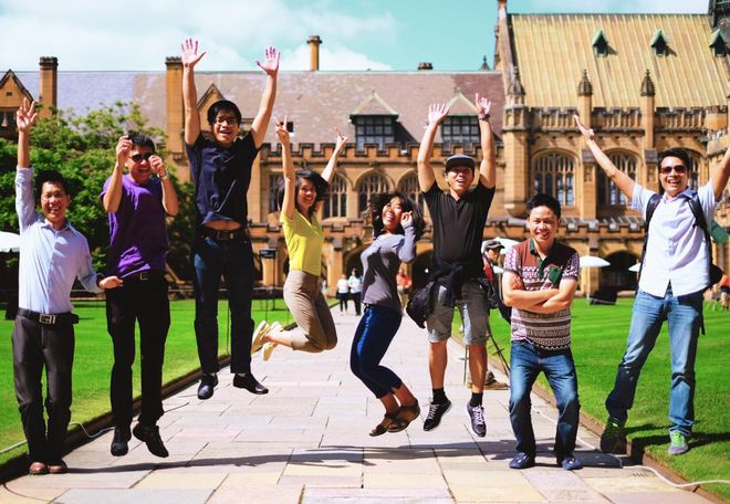 Chính phủ Úc cấp học bổng lĩnh vực y tế vì dịch Covid-19