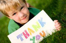 Phụ huynh nên dạy trẻ lòng biết ơn như thế nào?