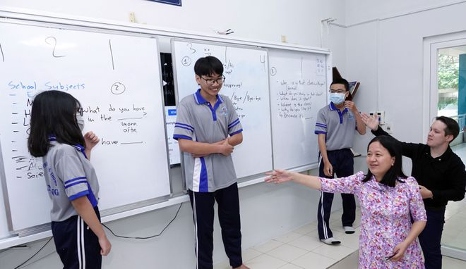 Chính thức: Giáo viên không cần có chứng chỉ ngoại ngữ và tin học