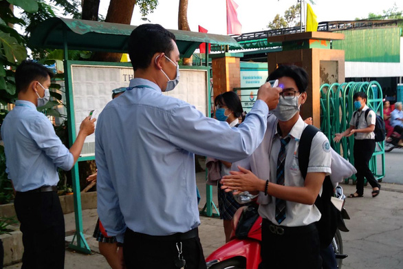 COVID-19: Đồng Nai và nhiều tỉnh cho học sinh nghỉ Tết sớm