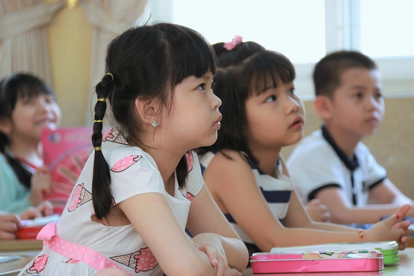 Bộ GD&ĐT: Ứng dụng dạy học trực tuyến ở mức độ phù hợp cho khối 1,2 - Ảnh 1