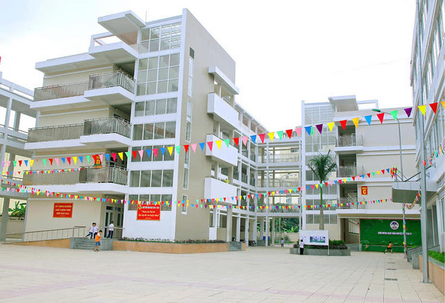 Học sinh trường Xuân Phương tự cách ly tại nhà sẽ học trực tuyến như thế nào? - Ảnh 1