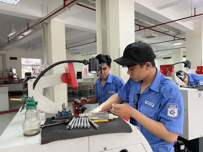 Người lao động thất nghiệp vì dịch Covid-19 có thể được đào tạo nghề miễn phí ở trường CĐ