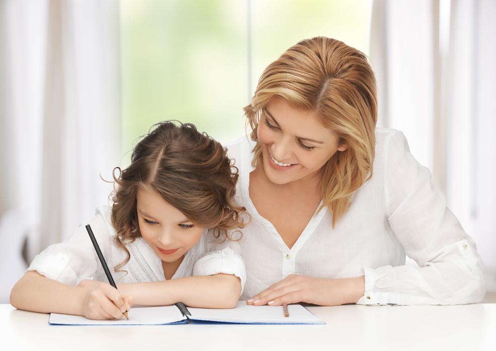 Làm thế nào để cùng trẻ đón ngày Quốc tế Phụ nữ 8/3 thật ý nghĩa - Ảnh 1