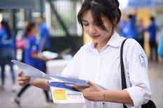 Tuyển sinh 2021: Thí sinh được miễn thi Ngoại Ngữ khi nào?