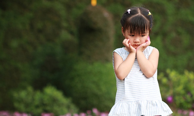 6 cách hành xử khiến con trẻ tổn thương mà cha mẹ nên tránh