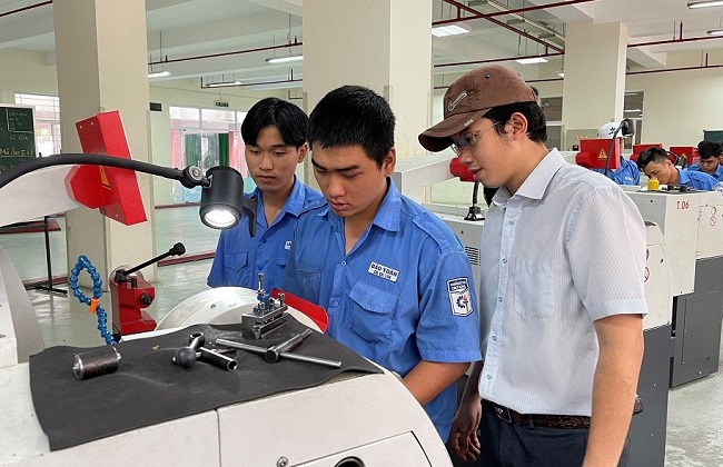 hình thức tuyển sinh