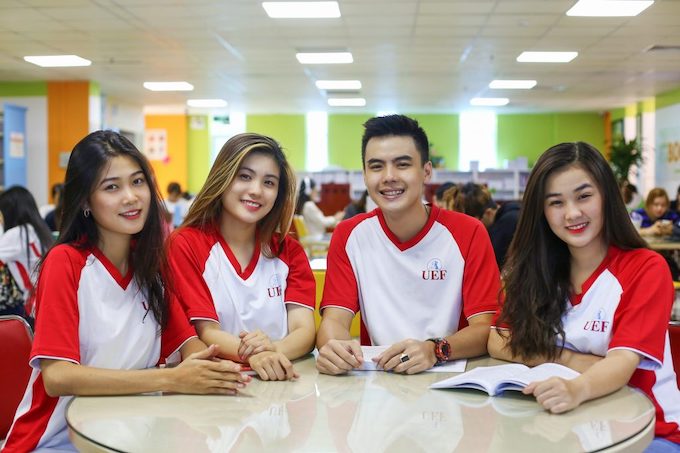 Đại học Kinh tế Tài chính TP.HCM công bố điểm chuẩn học bạ 2021