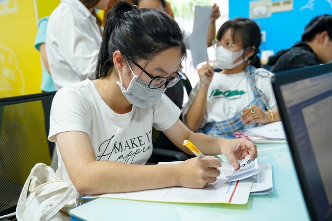 Các trường ĐH TP.HCM công bố điểm trúng tuyển xét học bạ đợt 1