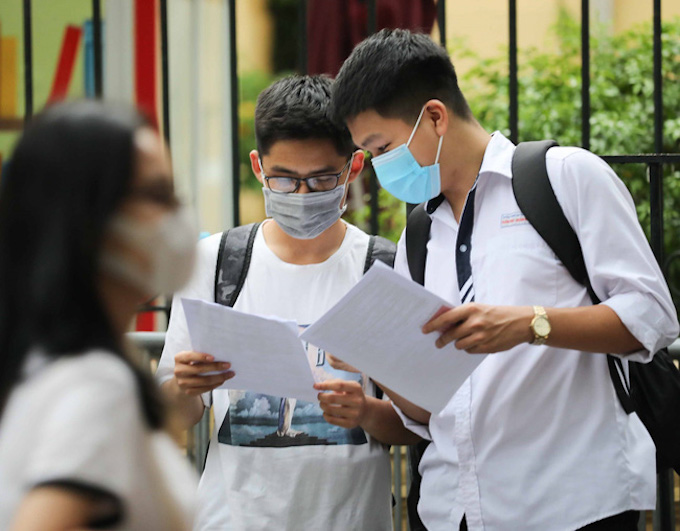 COVID-19: TP.HCM xét đặc cách tốt nghiệp THPT cho thí sinh không thi đợt 2 - Ảnh 1