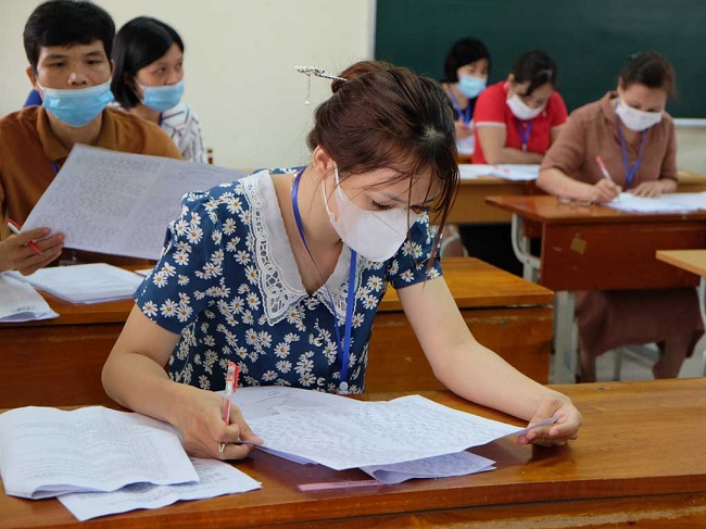 Cán bộ chấm thi nói gì về điểm thi THPT môn ngữ văn ở đợt 1?