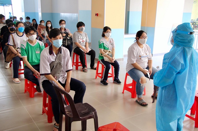 Covid-19: Thí sinh thi THPT 2021 sẽ nhận kết quả xét nghiệm khi nào?