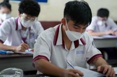 NH 2021 - 2022: TP.HCM miễn học phí học kỳ I cho học sinh