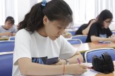 Thi THPT 2021 đợt 2: Đề thi Văn bám sát chương trình THPT