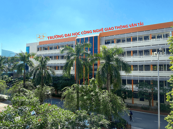 ĐH Công nghệ Giao thông Vận Tải hướng dẫn quy trình nhập học trực tuyến - Ảnh 1