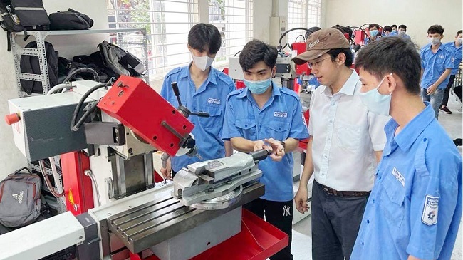 Học sinh tốt nghiệp THCS muốn đăng ký học nghề thì làm thế nào?