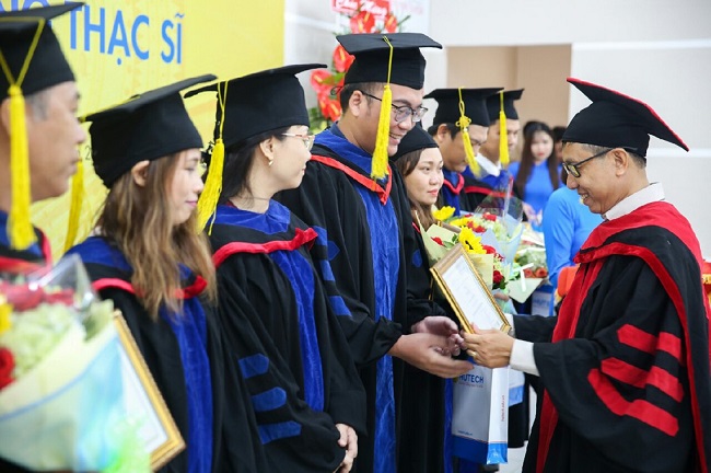 Bộ GD-ĐT: Sinh viên có thể học trước tín chỉ thạc sĩ từ ngày 15.10