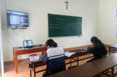 Lâm Đồng hỗ trợ học sinh khó khăn thiết bị tham gia học tập trực tuyến