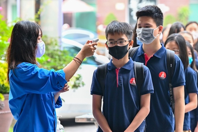 Thực hiện kế hoạch năm học 2021 - 2022 phù hợp với diễn biến dịch bệnh - Ảnh 1