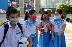 Học sinh tại nhiều địa phương tạm dừng việc học trực tiếp do dịch Covid-19