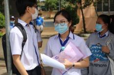 COVID-19: Học sinh khối 9 và 12 của một huyện tại Tiền Giang trở lại trường    