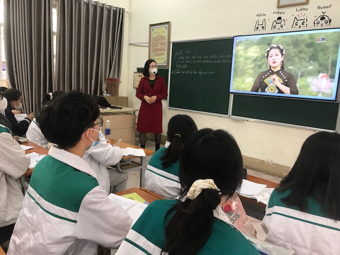 Phương pháp dạy học lịch sử bằng âm nhạc của cô giáo Sán Dìu - Ảnh 1