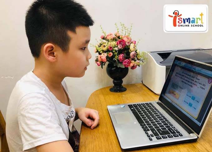 Trao học bổng khuyến khích học sinh học tiếng Anh qua môn Toán và Khoa học  - Ảnh 2