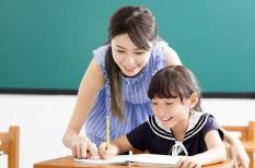 Có nên đầu tư bảo hiểm tích lũy du học cho con không?