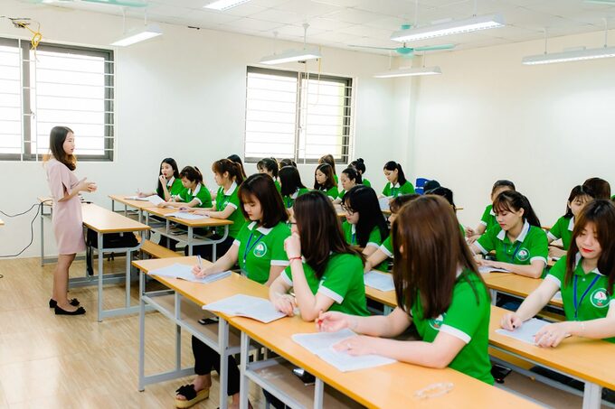 TP.HCM: Sinh viên một số trường Cao Đẳng trở lại trường từ 20/12 - Ảnh 1