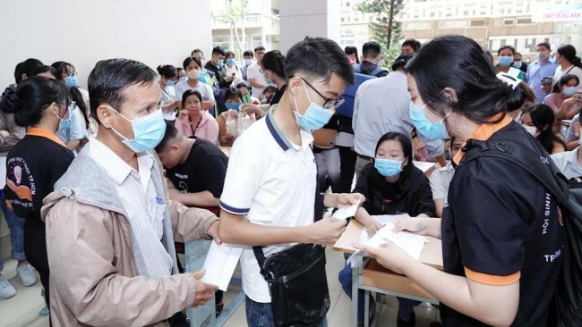 Covid-19: Tuyển sinh khối ngành học sức khỏe có bị ảnh hưởng?