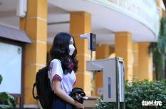 Sáng 4/1, gần 680.000 học sinh TP.HCM trở lại trường