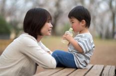 Vì sao cha mẹ nên thường xuyên trò chuyện với con?