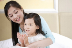 8 điều quan trọng bố mẹ cần dạy con gái trước tuổi 18