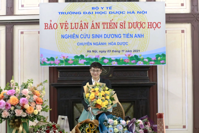 Hành trình chàng trai 27 tuổi bảo vệ luận án tiến sĩ tại tại ĐH Dược Hà Nội
 - Ảnh 1