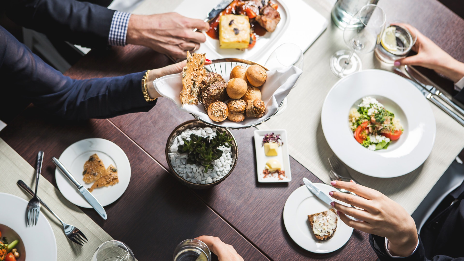 Điểm danh các loại hình phỏng vấn đang phổ biến hiện nay và đặc điểm từng loại - Ảnh 2