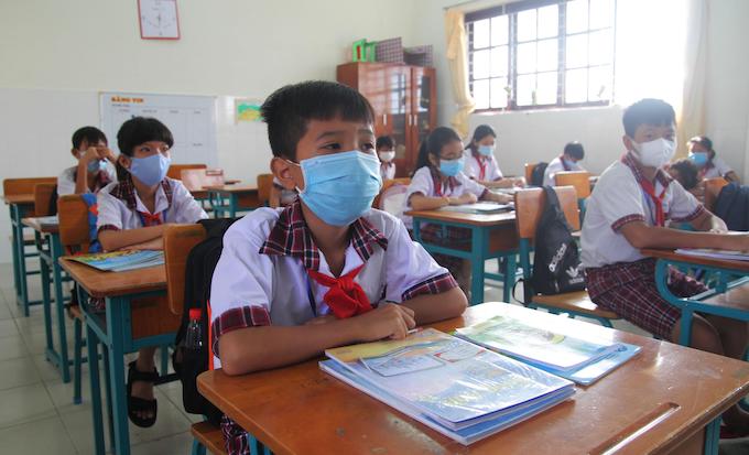 TP.HCM: Thêm nhiều cấp học trở lại trường từ 14/2