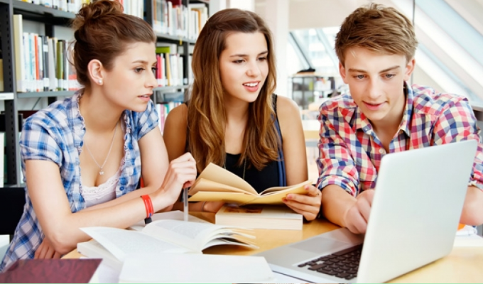 Làm thế nào để vượt qua rào cản ngôn ngữ khi đi du học?